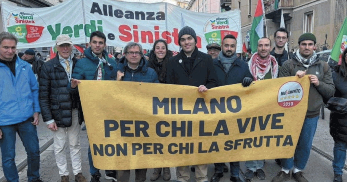 Cori in arabo e inno all