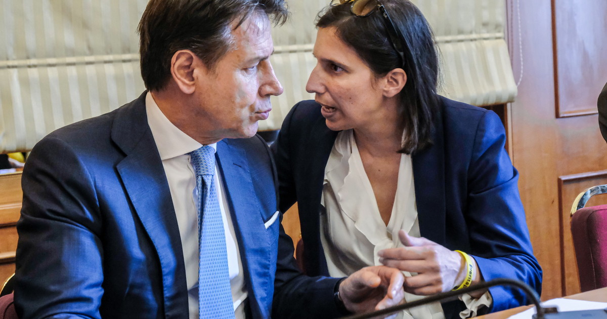 Centrosinistra, già si vede lo spettro delle primarie. Le Regionali riaccendono il duello Pd M5S