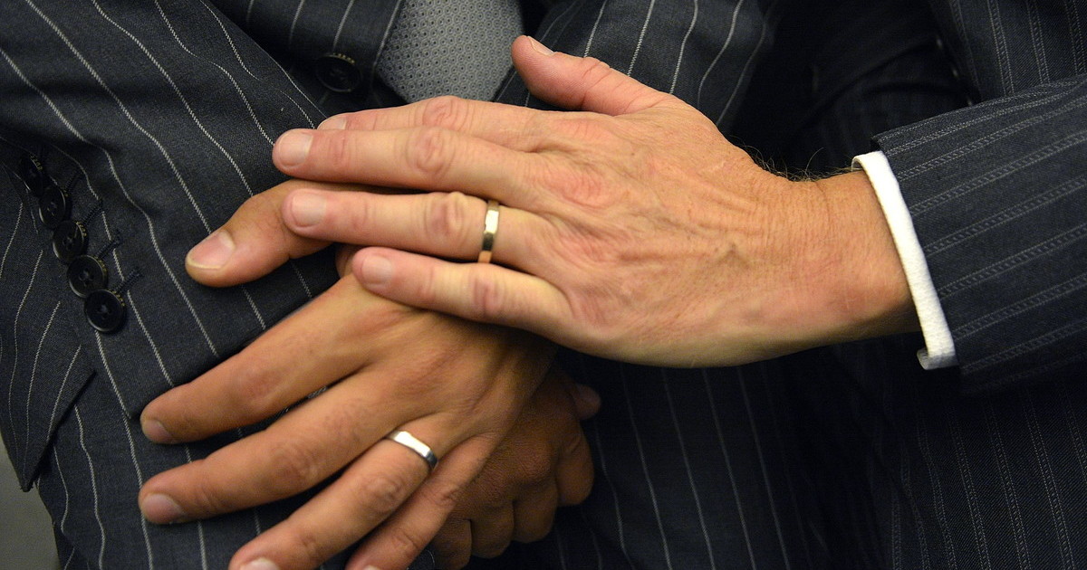 La Corte Ue: "Il matrimonio gay contratto in un altro paese europeo va riconosciuto"