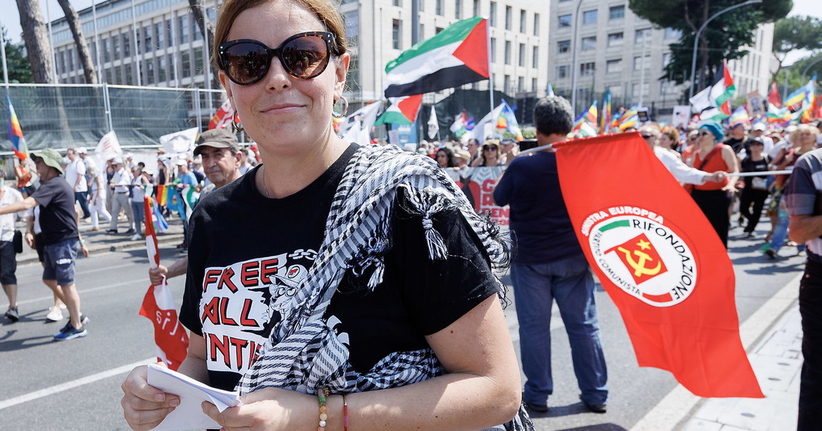 Fidanza asfalta Salis: “Delirio su trafficanti e contrabbandieri”. Le parole della vergogna