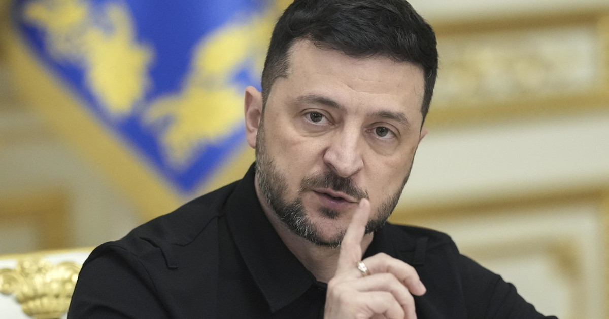 Zelensky sente von der Leyen: "Pieno coordinamento con Commissione Ue"