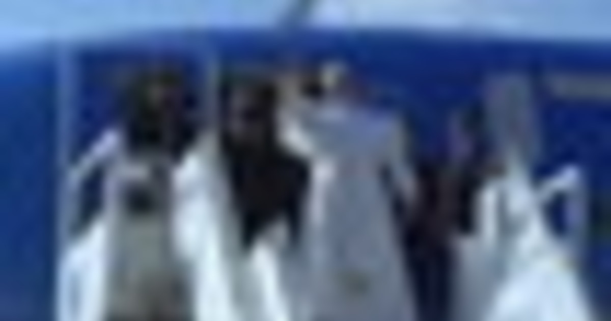 Il Papa lascia il Libano: "Scegliamo tutti la pace come via"