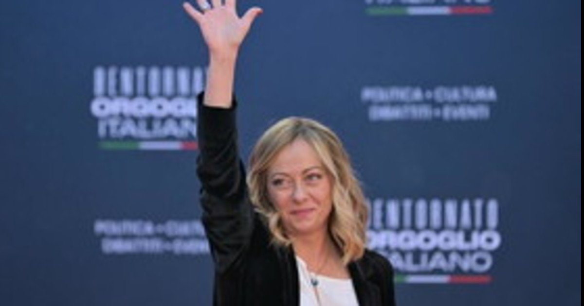 Tutti ad Atreju meno Schlein. Alla kermersse di FdI anche Conte e Gualtieri. E tornano Fini e Rutelli