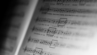 Mantova, modificati i canti di Natale. Tolto qualsiasi riferimento a Gesù