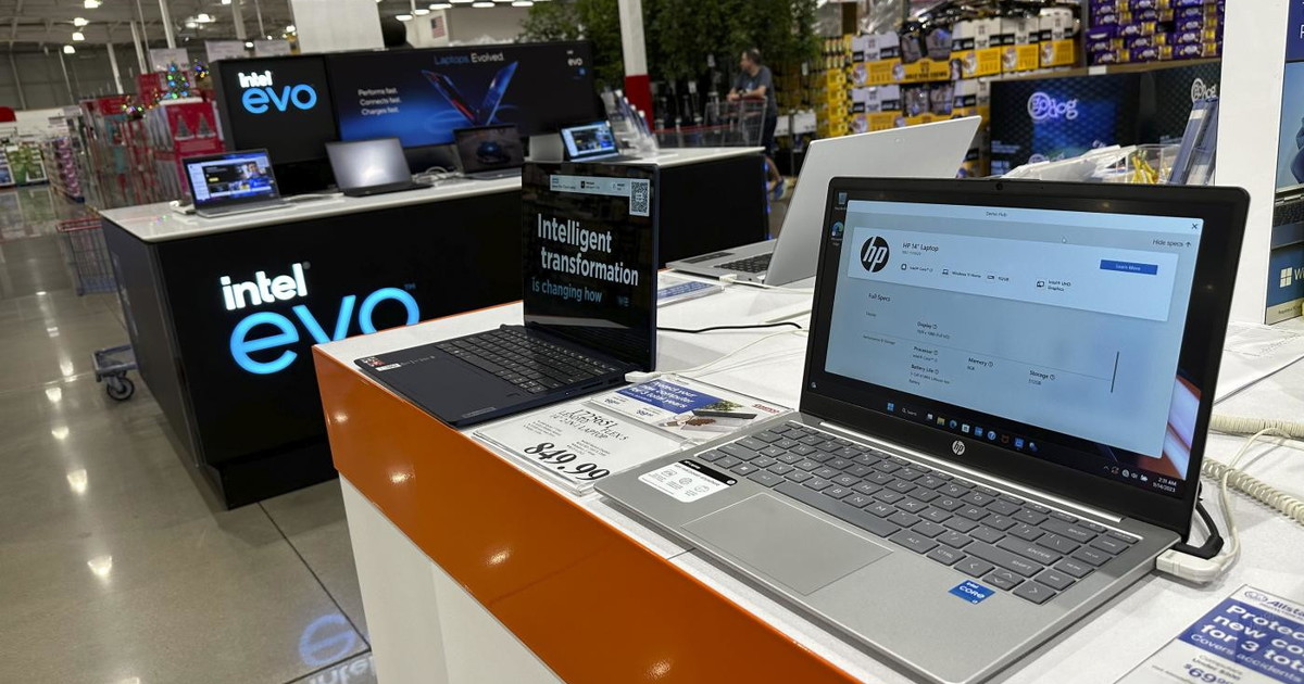 Social media, l'Australia li vieta ai minori di 16 anni