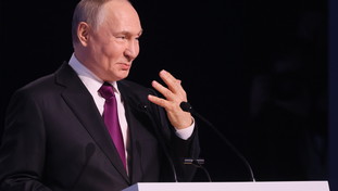 Ucraina: Putin insiste, Kiev ceda Donbass o ce lo prenderemo. Usa sospendono alcune sanzioni a Lukoil