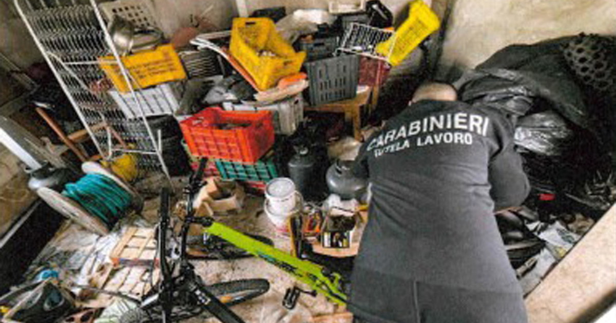 caporalato 13 brand per 12 miliardi di giro d affari carabinieri bussano a prada gucci e versace