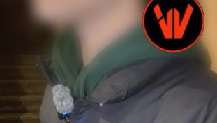 "Io aggredito al Colosseo", la banda dei 'maranza' romani colpisce ancora: pugni e bottiglie spaccate | <span style=color: rgb(153, 0, 0);>VIDEO</span>