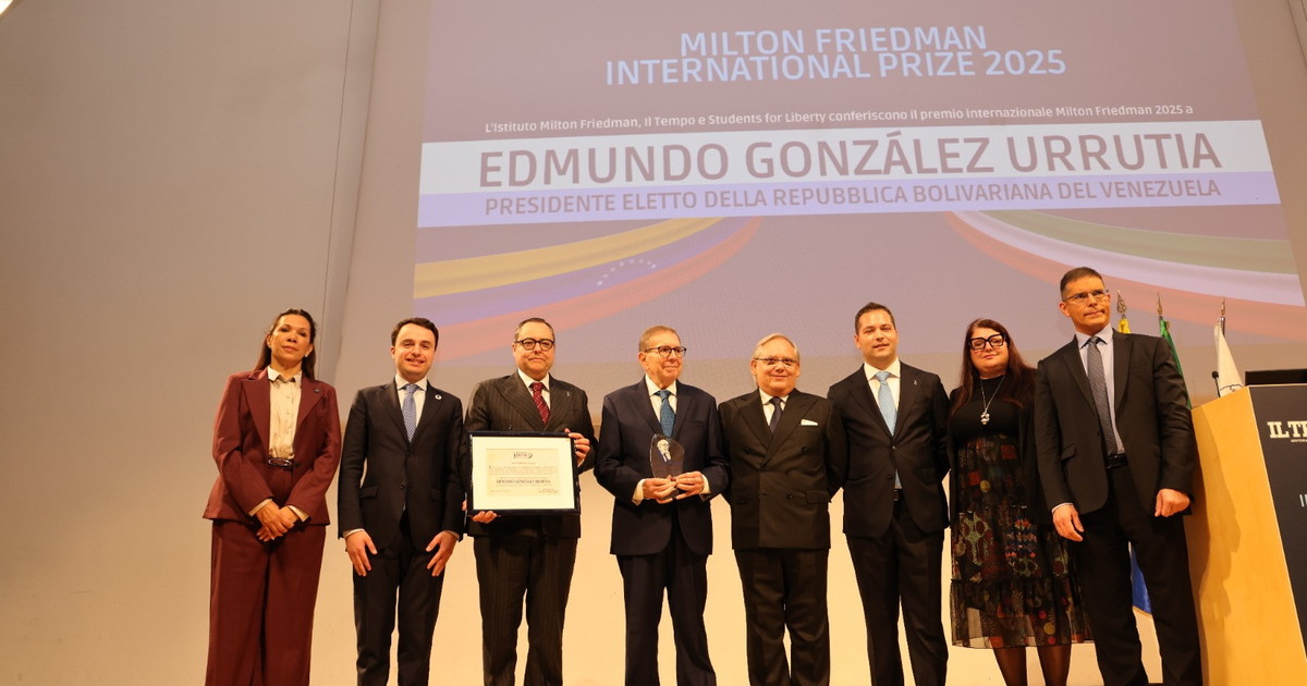 Premiato a Roma Gonzalez Urrutia, il vero presidente del Venezuela