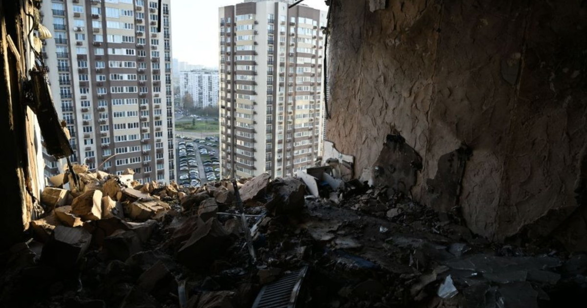 Droni e missili ipersonici russi lanciati su Kiev