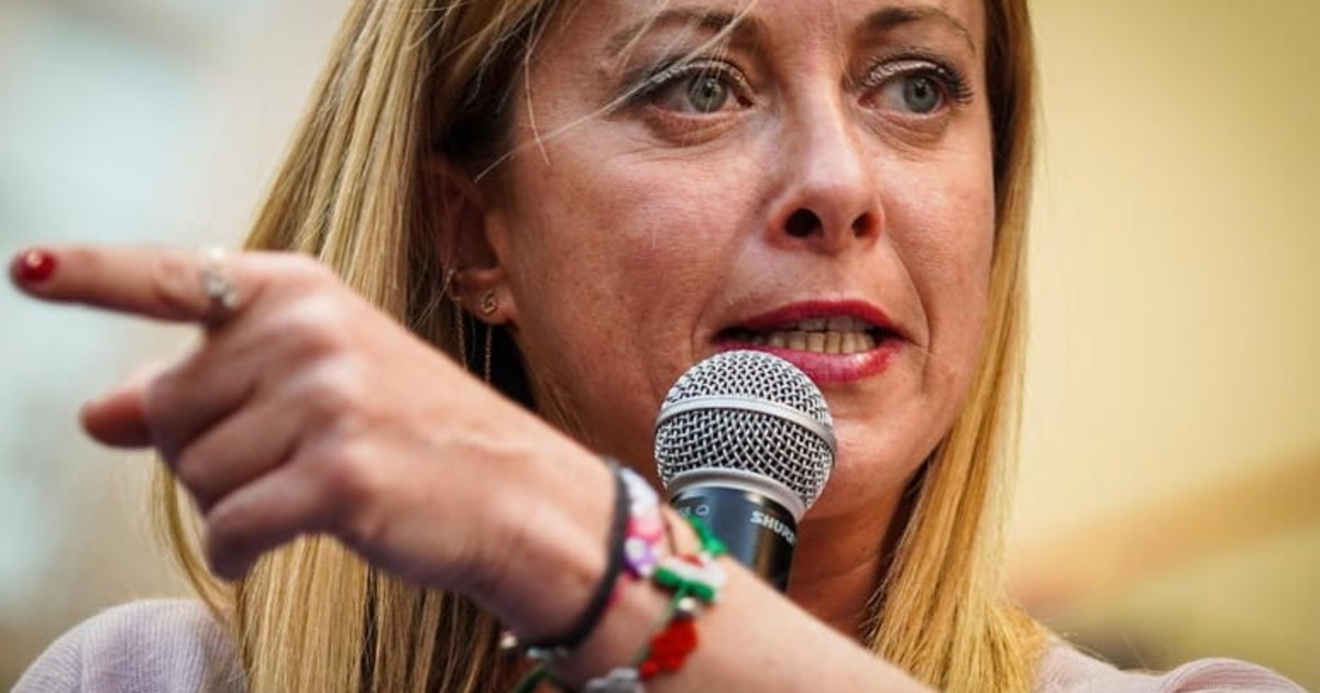 "Spara a Giorgia", firmato Br. Minacce di morte a Meloni dalla "Toscana rossa" "Spara a Giorgia", firmato Br. Minacce di morte a Meloni dalla "Toscana rossa"