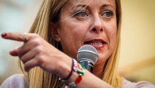 "Spara a Giorgia", firmato Br. Minacce a Meloni. Solidariet&agrave; da FdI e Lega: "Clima inaccettabile"