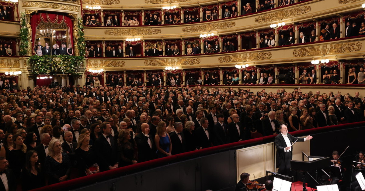 Prima della Scala: applausi e incasso record per Lady Macbeth, ovazione per Segre Prima della Scala: applausi e incasso record per Lady Macbeth, ovazione per Segre