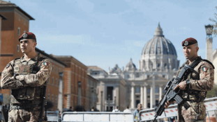 Terroristi e lupi solitari, anche il Viminale alza l'allerta: Natale blindato