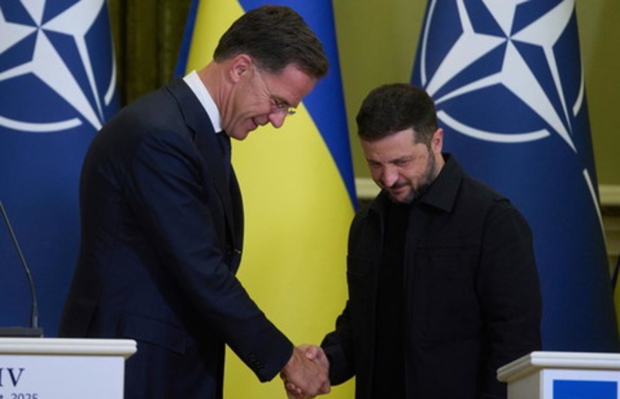 Zelensky in missione con Nato e Ue. Costa: da Usa inaccettabili minacce
