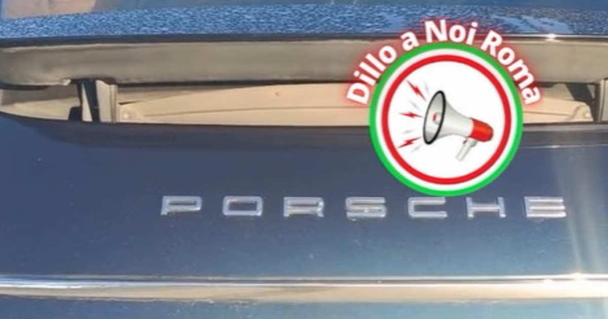 Porsche, Mercedes e Bmw: ecco il garage dei "poveri" nomadi di Castel Romano Porsche, Mercedes e Bmw: ecco il garage dei "poveri" nomadi di Castel Romano