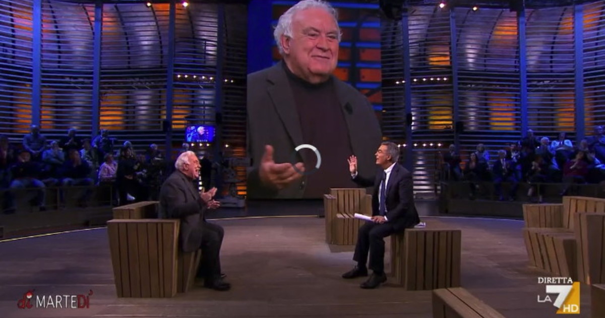 Santoro: "Ti ricordi cosa dicevi del Donbass?", scintille con Floris Santoro: "Ti ricordi cosa dicevi del Donbass?", scintille con Floris