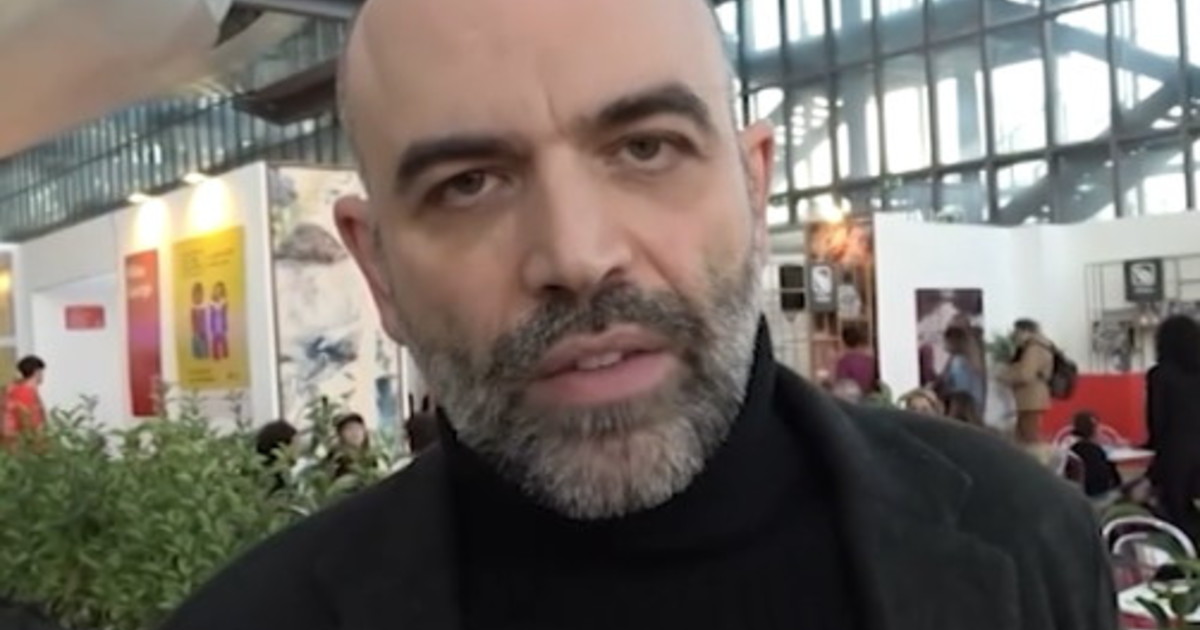 saviano contro zerocalcare furbate per sentirsi puri a sinistra 232 rissa da Iltempo.it saviano contro zerocalcare furbate per sentirsi puri a sinistra 232 rissa