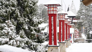 Il villaggio di Babbo Natale si arma: avamposto Nato contro la Russia