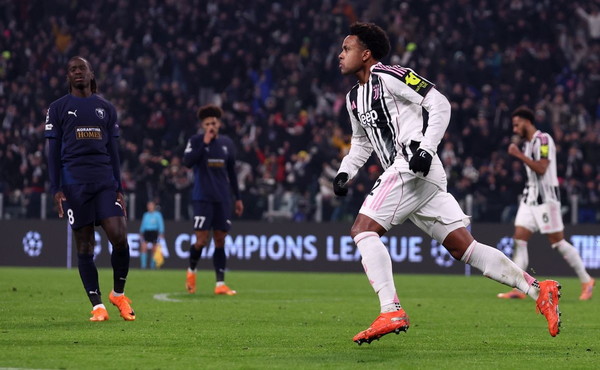 La Juve batte 2-0 il Pafos e va un altro passo verso i play-off di Champions