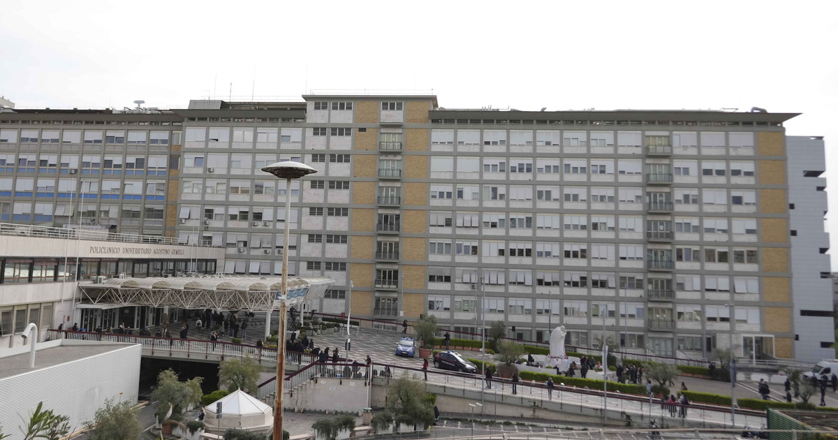 arrestati i ladri seriali del gemelli 22 furti davanti l ospedale fine dei giochi per i borseggiatori