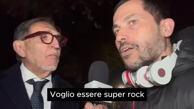 La Russa canta con il Karaoke Reporter: 'Sono super rock', la canzone che non ti aspetti