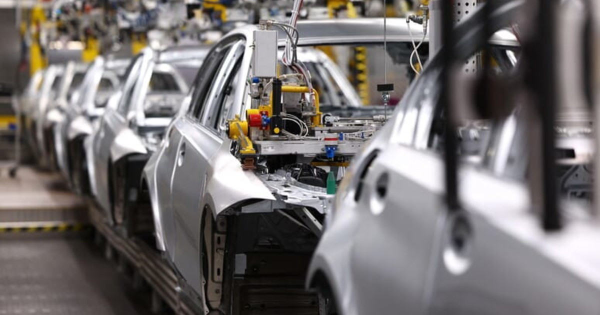 auto benzina e diesel salta il divieto del 2035 la ue pronta a spostarlo