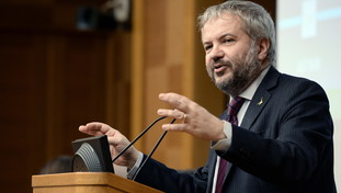 Borghi (Lega): Sul decreto armi ci attendiamo dei cambiamenti, ma il governo non rischia