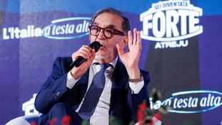 La Russa: "Il premier? Va scelto dal popolo. È una riforma per l'Italia,  non per noi"