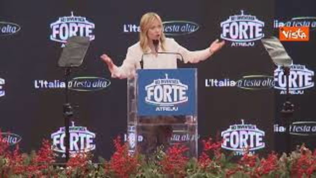 Meloni: Ilaria Salis figlia di papà che occupava case nascondendosi dietro i più bisognosi