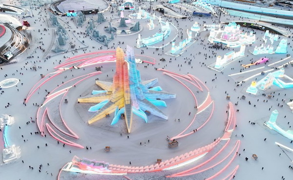 Cina, nello Heilongjiang il più grande parco al mondo a tema ghiaccio e neve