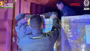 Sequestrati 248 chili di cocaina nel porto di Gioia Tauro. Il duro colpo alla criminalit&agrave; | <span style=color: rgb(153, 0, 0);>GUARDA</span>