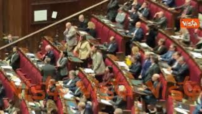 Bagarre in Aula durante intervento Bignami. Applausi da banchi FdI, grida da deputati Pd