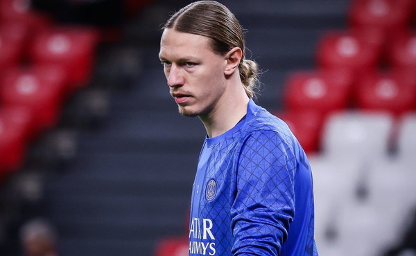 Safonov ipnotizza il Flamengo ai rigori, Intercontinentale al Psg