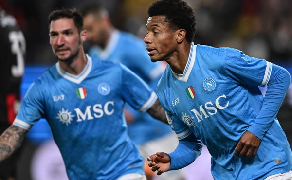 Neres e Hojlund stendono il Milan, Napoli in finale di Supercoppa