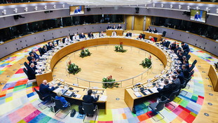 Accordo Ue sull'Ucraina. Passa la linea dell'Italia: salta l'uso degli asset russi, Mercosur rinviato