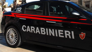 Ragazzo accoltellato dopo una lite: è grave. Tre arresti per tentato omicidio