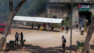 Rigenera sto Forte. Al Prenestino abusivi padroni da oltre 40 anni