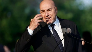 Crosetto vola in Bulgaria per incontrare il Battlegroup dell'Alleanza Atlantica