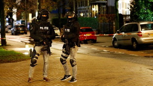 Auto sulla folla allaparata di Natale: ameno 9 feriti. Ma non è terrorismo