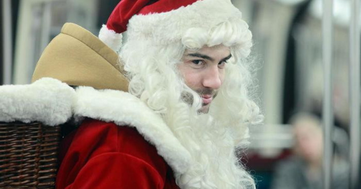 babbo natale arrestato ad haifa era un palestinese cristiano travestito da Iltempo.it babbo natale arrestato ad haifa era un palestinese cristiano travestito