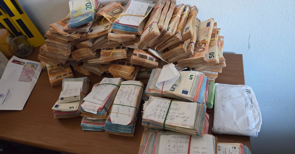 "Lo ha blandito e ora tace". FdI affonda la sinistra: caso Hannoun in Parlamento "Lo ha blandito e ora tace". FdI affonda la sinistra: caso Hannoun in Parlamento