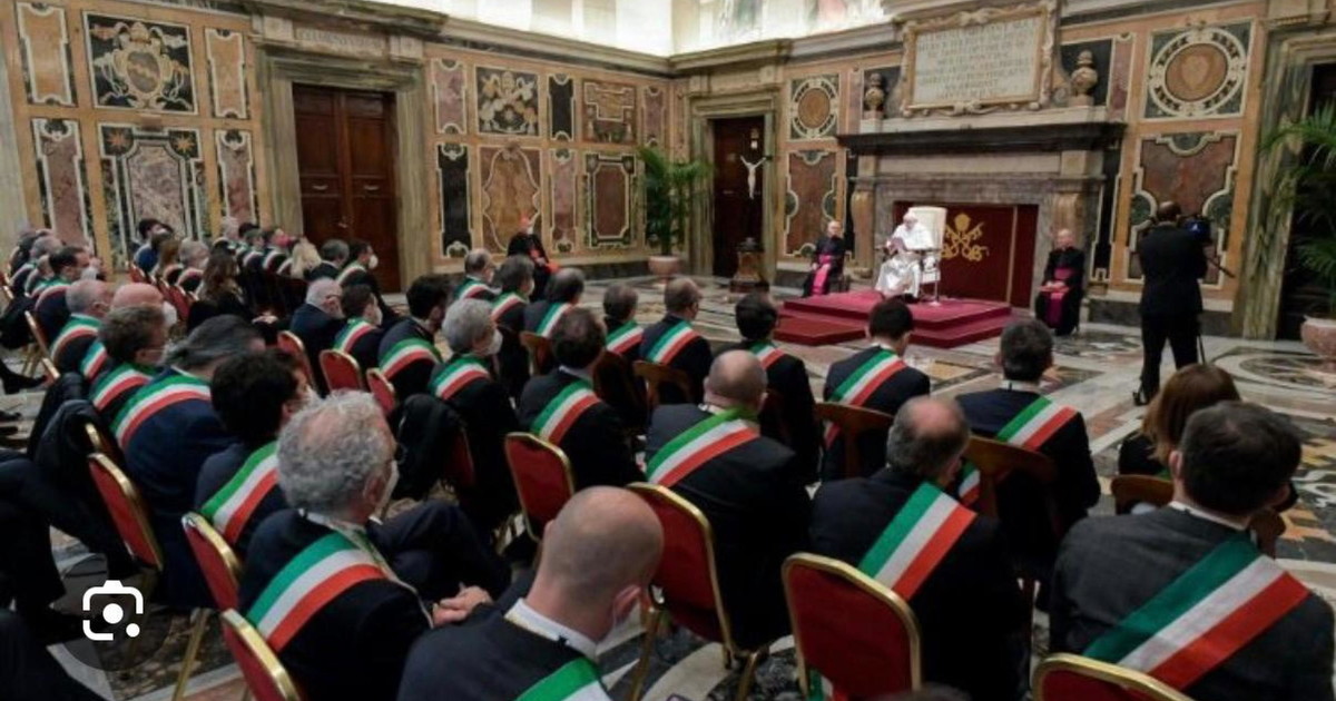 Vaticano, il Papa agli amministratori dell Vaticano, il Papa agli amministratori dell