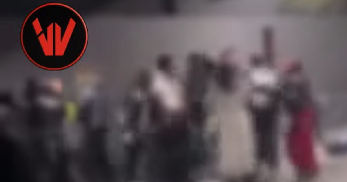 far west nella nuova metro colosseo un borseggio scatena la maxi rissa video da Iltempo.it far west nella nuova metro colosseo un borseggio scatena la maxi rissa video