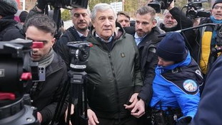 Tajani: "I feriti non identificati ora sono solo tre, ma sei italiani sono ancora dispersi"
