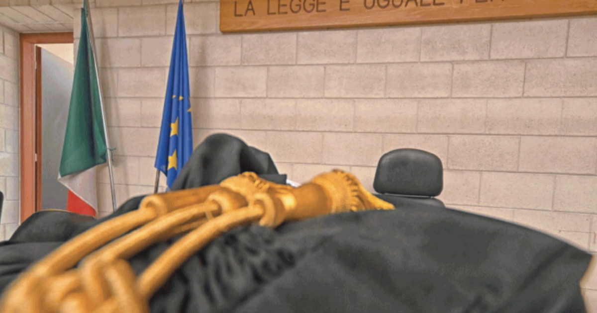 sesso amp toghe la supercasta si assolve il magistrato pu242 scrivere post sessisti da Iltempo.it sesso amp toghe la supercasta si assolve il magistrato pu242 scrivere post sessisti