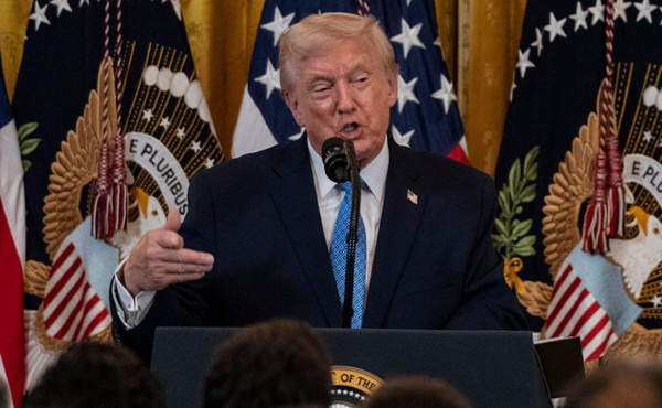 Trump “Gli Stati Uniti hanno catturato Maduro e la moglie”