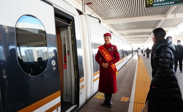 Cina, le ferrovie registrano il picco di rientri dalle vacanze di Capodanno