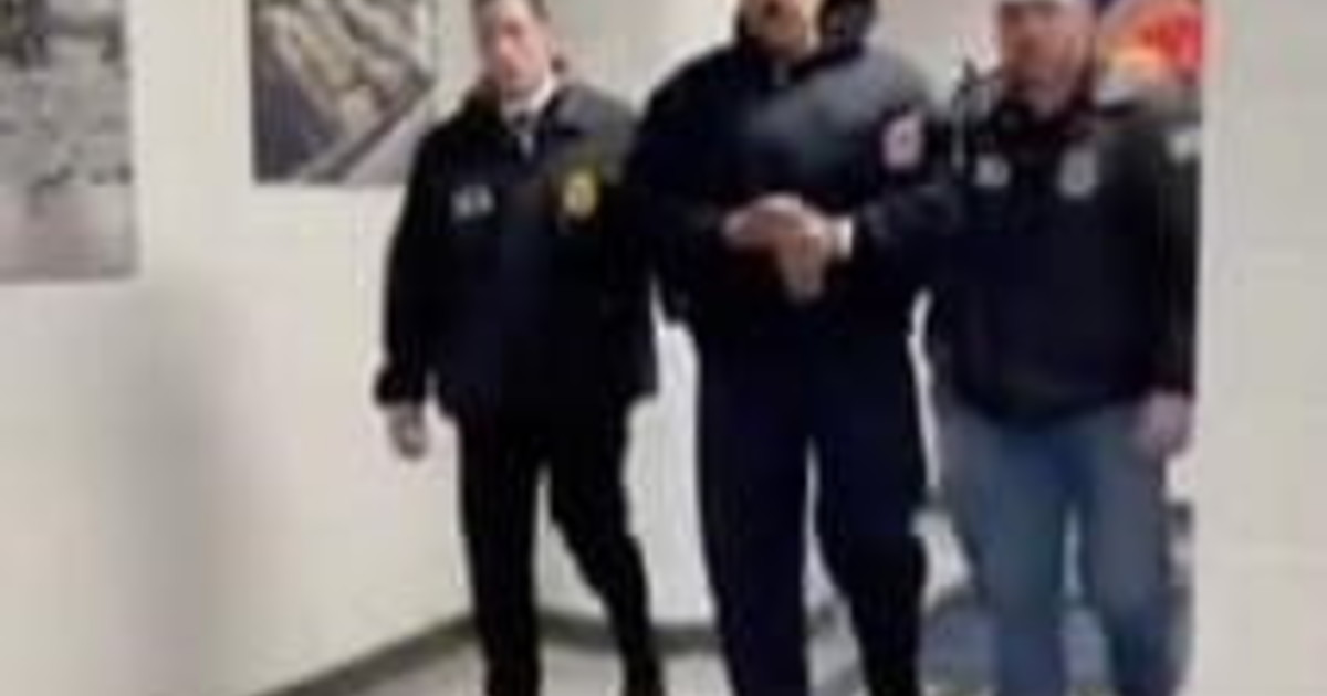 Ameriške posebne enote v Venezueli zajele Nicolása Madura in njegovo soprogo