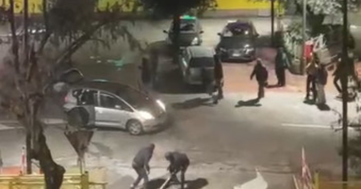 acca larenzia il video dell agguato rosso venti contro quattro guarda da Iltempo.it acca larenzia il video dell agguato rosso venti contro quattro guarda